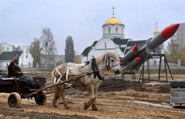 Мем: Страна в одной картинке, Комммунист