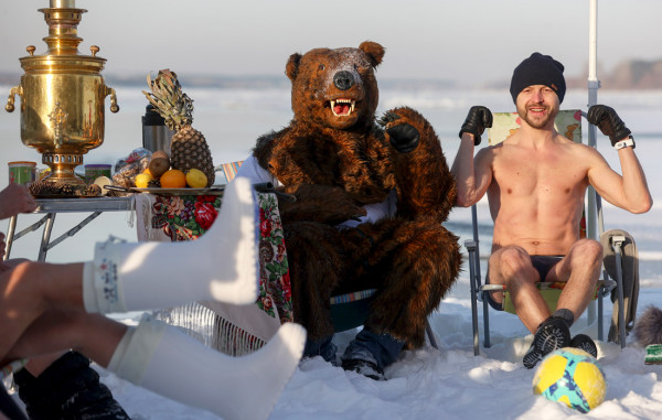 Мем: Участники акции пропаганды здорового образа жизни в Новосибирске, beauty_foo_ll