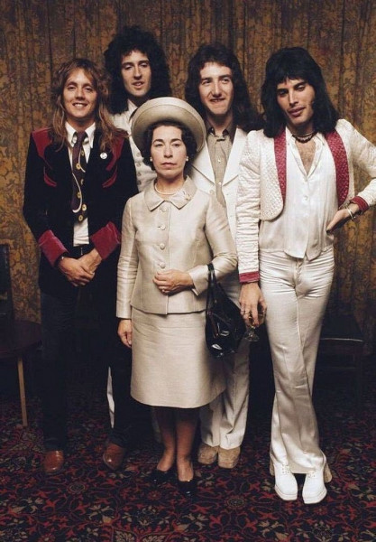 Мем: Queen и "Queen", Великобритания, 1974, Брюттон