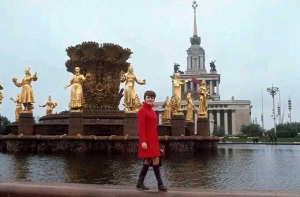 Мем: 1967 год.  Мирей Матье в Москве., Оби Ван Киноби