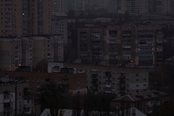 Мем: Киев 2025, Электрический Чёрный Квадрат Шухевича, Корпускул Мем: Киев 2025, Электрический Чёрный Квадрат Шухевича, Корпускул