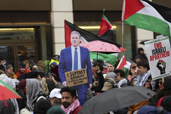 Мем: В Лондоне десятки тысяч человек вышли на «Национальный марш за Палестину».