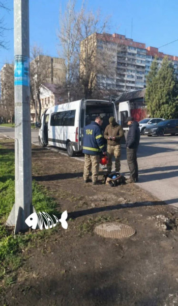 Мем: ТЦК переодеваются в газовщиков, что бы выковыривать 🐽 из норок., Максим Камерер