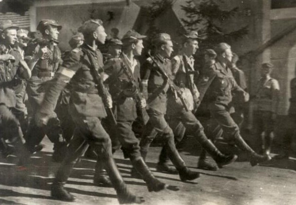 Мем: Свентокшиская бригада пол. Brygada Świętokrzyska; «Бригада святого креста»)