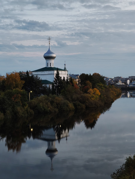 Мем: Вологда храм Андрея Первозванного